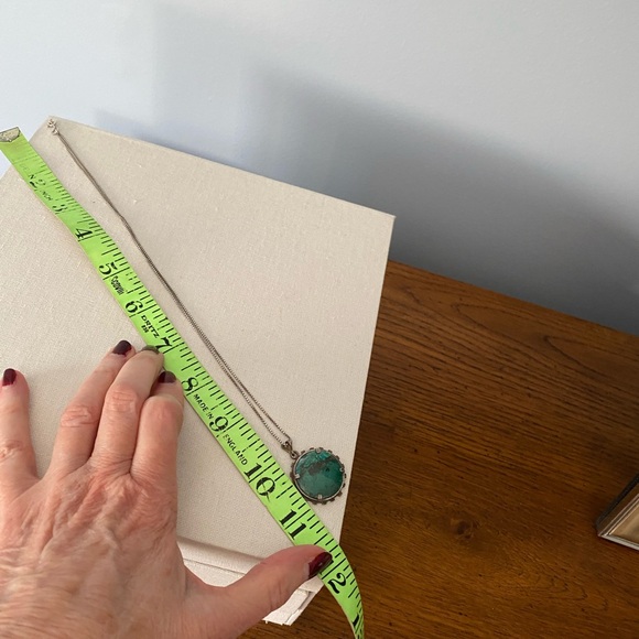 Turquoise/Green and Silver Pendant Necklace - Picture 4 of 4